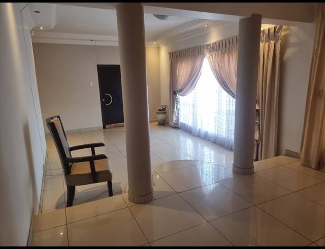 3 BEDROOM HOUSE FOR SALE IN SEBOKENG ZONE 10